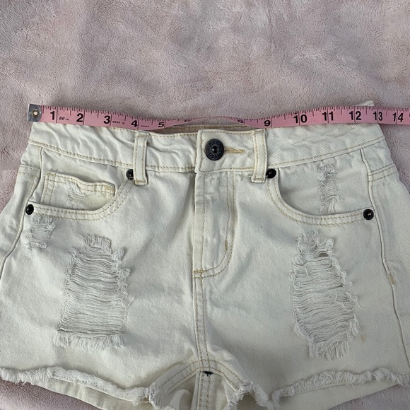 Denim shorts - Picture 3 of 6